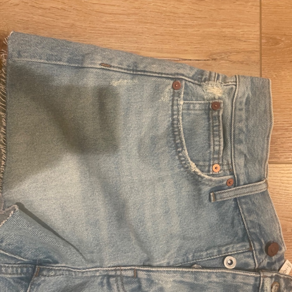 Shorts - Picture 3 of 9
